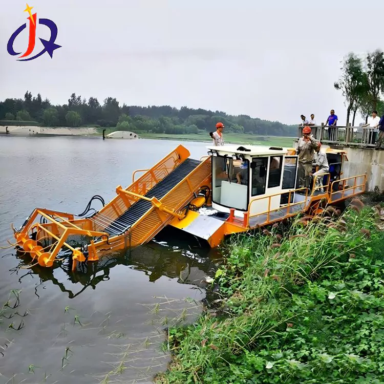 כייאַסינט און דאַקוויד קאַטער שיפל